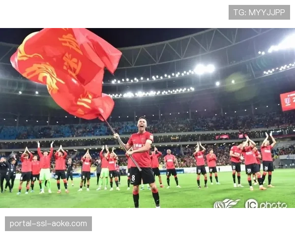 索罗金补射打入赛季首球，助蓉城扩大领先优势